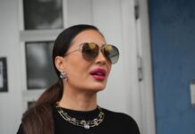 Čuveni hit koji joj je napisala Marina Tucaković nikada ne peva uživo: Jedna je od njenih najtužnijih pesama, a evo kome je posvećena Čuveni hit koji joj je napisala Marina Tucaković nikada ne peva uživo: Jedna je od njenih najtužnijih pesama, a evo kome je posvećena