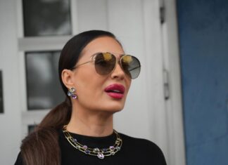 Čuveni hit koji joj je napisala Marina Tucaković nikada ne peva uživo: Jedna je od njenih najtužnijih pesama, a evo kome je posvećena Čuveni hit koji joj je napisala Marina Tucaković nikada ne peva uživo: Jedna je od njenih najtužnijih pesama, a evo kome je posvećena