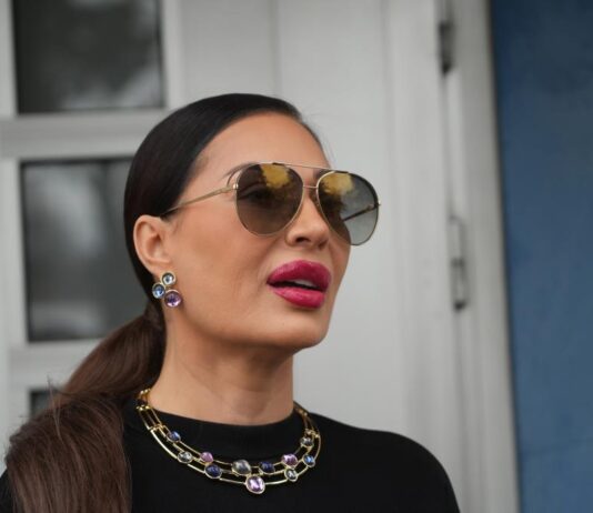 Čuveni hit koji joj je napisala Marina Tucaković nikada ne peva uživo: Jedna je od njenih najtužnijih pesama, a evo kome je posvećena Čuveni hit koji joj je napisala Marina Tucaković nikada ne peva uživo: Jedna je od njenih najtužnijih pesama, a evo kome je posvećena