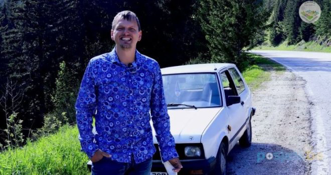 Došao je u BiH na šest mjeseci, a ostao pet godina: Danas turistima pokazuje BiH iz Yuge 45 Došao je u BiH na šest mjeseci, a ostao pet godina: Danas turistima pokazuje BiH iz Yuge 45
