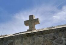 “Eh da nas je više ovakvih” Musliman iz sela Teočak donirao novac za IZGRADNJU PRAVOSLAVNE CRKVE u Priboju i oduševio region “Eh da nas je više ovakvih” Musliman iz sela Teočak donirao novac za IZGRADNJU PRAVOSLAVNE CRKVE u Priboju i oduševio region