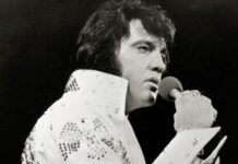 Elvis Prisli umro je na wc šolji u 42. godini: Bio je ukočen, a oči pune krvi, obdukcija je sve šokirala, a evo šta su mu pronašli u crevima Elvis Prisli umro je na wc šolji u 42. godini: Bio je ukočen, a oči pune krvi, obdukcija je sve šokirala, a evo šta su mu pronašli u crevima
