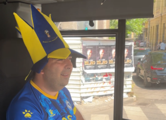 Euforija u Sarajevu od ranih jutarnjih sati: Tramvaji voze “do pobjede”, šoferi u dresovima Zmajeva Euforija u Sarajevu od ranih jutarnjih sati: Tramvaji voze “do pobjede”, šoferi u dresovima Zmajeva