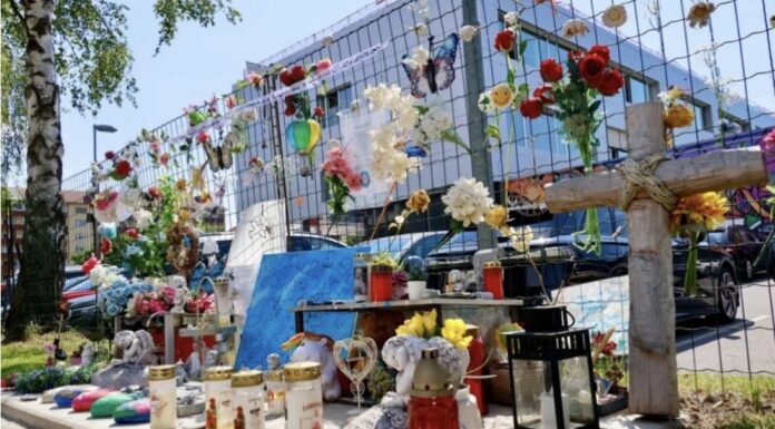 Godišnjica tragedije: Austrija se sjeća ubijene djece, među njima i dvoje iz BiH Godišnjica tragedije: Austrija se sjeća ubijene djece, među njima i dvoje iz BiH