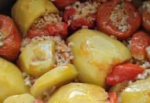 Jelo kojem je teško odoljeti: Starinski recept za punjene paprike iz rerne Jelo kojem je teško odoljeti: Starinski recept za punjene paprike iz rerne