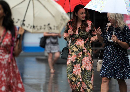 KAKVA PROMJENA! Nakon tropska 33 stepena stiže OLUJNI VJETAR I GRAD, evo kada nam se vraćaju prave vreline KAKVA PROMJENA! Nakon tropska 33 stepena stiže OLUJNI VJETAR I GRAD, evo kada nam se vraćaju prave vreline