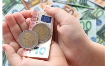 Koliko džeparca dajete djeci? Neki kažu 0, a drugi barem 200 eura Koliko džeparca dajete djeci? Neki kažu 0, a drugi barem 200 eura