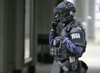 Mega-akcija “Psycho”: Specijalci upali u fabriku droge, uhapšeni “baštovani” iz BiH Mega-akcija “Psycho”: Specijalci upali u fabriku droge, uhapšeni “baštovani” iz BiH