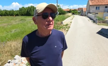 Mikulić se iz Švicarske vratio u rodno selo: “Da sam znao, ne bih otišao” Mikulić se iz Švicarske vratio u rodno selo: “Da sam znao, ne bih otišao”