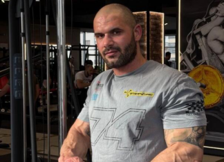 Mostarski influenser tražio dres Lukića: “Zabit će ga Jovo večeras” Mostarski influenser tražio dres Lukića: “Zabit će ga Jovo večeras”