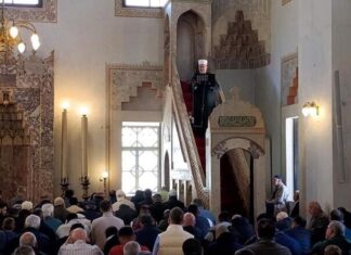 Muslimani večeras dočekuju 1448. hidžretsku Novu godinu Muslimani večeras dočekuju 1448. hidžretsku Novu godinu