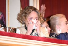 Muž je završio sa mnom nakon što sam donela odluku da se operišem: Zbog ove reakcije je glumici brak pao u vodu, a doktor joj čestitao Muž je završio sa mnom nakon što sam donela odluku da se operišem: Zbog ove reakcije je glumici brak pao u vodu, a doktor joj čestitao
