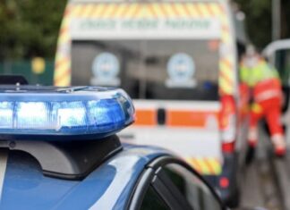 Na dječijem igralištu nožem usmrtio suprugu Na dječijem igralištu nožem usmrtio suprugu