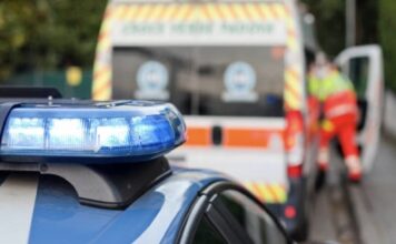 Na dječijem igralištu nožem usmrtio suprugu Na dječijem igralištu nožem usmrtio suprugu