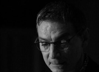“Nije lako kada ostaneš bez oca i majke. Osetiš da si sam na ovom svetu”: Masimo je izbegao blizak susret sa smrću, a bolest ga je odvela iznenada u 2 meseca "Nije lako kada ostaneš bez oca i majke. Osetiš da si sam na ovom svetu": Masimo je izbegao blizak susret sa smrću, a bolest ga je odvela iznenada u 2 meseca
