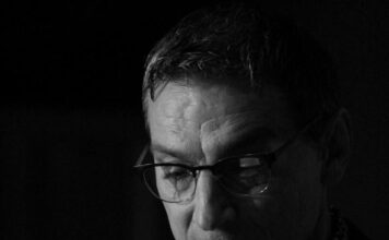 “Nije lako kada ostaneš bez oca i majke. Osetiš da si sam na ovom svetu”: Masimo je izbegao blizak susret sa smrću, a bolest ga je odvela iznenada u 2 meseca "Nije lako kada ostaneš bez oca i majke. Osetiš da si sam na ovom svetu": Masimo je izbegao blizak susret sa smrću, a bolest ga je odvela iznenada u 2 meseca