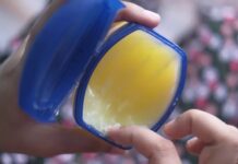 Nije samo za ispucale usne i suvu kožu: 3 genijalna načina da koristite vazelin o kojima se malo govori Nije samo za ispucale usne i suvu kožu: 3 genijalna načina da koristite vazelin o kojima se malo govori