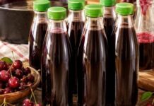 Od 5 kg višanja dobijem 4,5 litra sirupa domaći sok koji miriše na ljeto! Od 5 kg višanja dobijem 4,5 litra sirupa domaći sok koji miriše na ljeto!