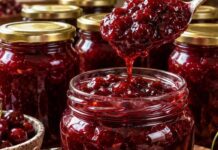 OD 6 KG VIŠANJA DOBIJEM 10 TEGLI DŽEMA – gust, sjajan i pun voća! OD 6 KG VIŠANJA DOBIJEM 10 TEGLI DŽEMA – gust, sjajan i pun voća!