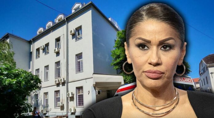 OŠIŠALA SE NA MUŠKU FRIZURU: Mina Kostić primljena u “Lazu Lazarević”, a evo kako je izgledala poslednjih nedelja (FOTO) OŠIŠALA SE NA MUŠKU FRIZURU: Mina Kostić primljena u “Lazu Lazarević”, a evo kako je izgledala poslednjih nedelja (FOTO)