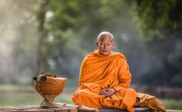 Ovih 5 Tibetanskih vežbi može svako da uradi: Kažu da nema bolje vežbe, razmrdava celo telo a traje samo 15 minuta Ovih 5 Tibetanskih vežbi može svako da uradi: Kažu da nema bolje vežbe, razmrdava celo telo a traje samo 15 minuta