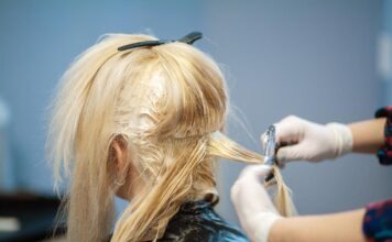 Ovo su trenutno najtraženiji pramenovi: Tehnika farbanja koja odlično stoji i brinetama i plavušama Ovo su trenutno najtraženiji pramenovi: Tehnika farbanja koja odlično stoji i brinetama i plavušama
