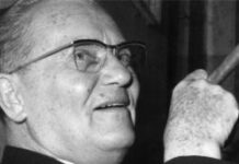 Posle 36 godina otkriveno od čega je Tito umro i šta je izgovorio na smrtnoj postelji: Sve prisutni su ostali bez teksta Posle 36 godina otkriveno od čega je Tito umro i šta je izgovorio na smrtnoj postelji: Sve prisutni su ostali bez teksta