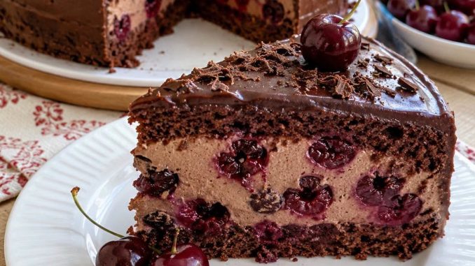Posna torta sa višnjama i čokoladom – spoj koji uvijek osvaja! Posna torta sa višnjama i čokoladom – spoj koji uvijek osvaja!