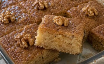 Posni kolač sa grizom i orasima – sočan kao baklava, a mnogo lakši za pripremu! Posni kolač sa grizom i orasima – sočan kao baklava, a mnogo lakši za pripremu!