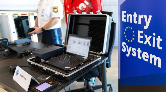 Prijeti haos zbog novog sistema ulaska u EU: EES bi mogao da ugrozi 41 milion putnika Prijeti haos zbog novog sistema ulaska u EU: EES bi mogao da ugrozi 41 milion putnika