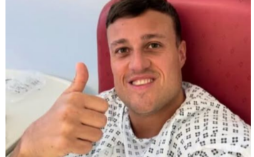 Sa 32 godine preživio je dva teška srčana udara pa otkrio: “Ovo su bili simptomi koje sam potpuno ignorisao” Sa 32 godine preživio je dva teška srčana udara pa otkrio: “Ovo su bili simptomi koje sam potpuno ignorisao”