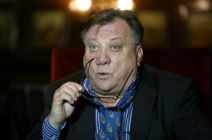 Simptomi bolesti od koje je umrla žena Halida Bešlića: Pevač je po boji kože znao da ima rak Simptomi bolesti od koje je umrla žena Halida Bešlića: Pevač je po boji kože znao da ima rak