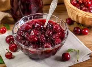 Slatko od višanja: Recept naših nana Slatko od višanja: Recept naših nana