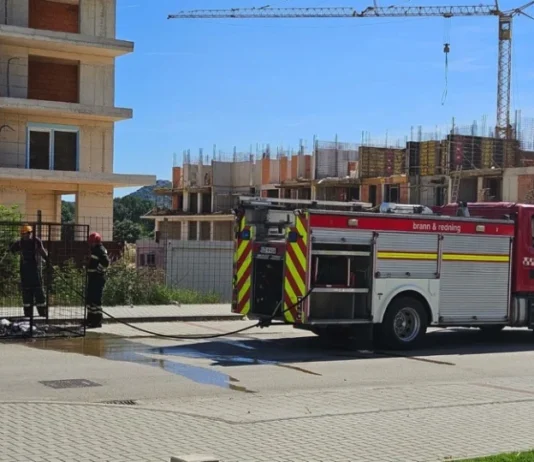 Šta se događa u bh. gradu? Piroman već treći dan zaredom pali kontejnere, građani traže reakciju Šta se događa u bh. gradu? Piroman već treći dan zaredom pali kontejnere, građani traže reakciju