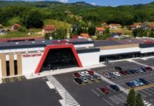 Trgovački bum: Otvara se veliki tržni centar, prvih 3.000 kupaca dobija poklon pakete Trgovački bum: Otvara se veliki tržni centar, prvih 3.000 kupaca dobija poklon pakete