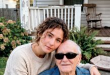 Unajmili su me da glumim unuku slijepog veterana svake nedjelje… Ali nakon što je umro, njegova posljednja želja uništila je sve što sam znala Unajmili su me da glumim unuku slijepog veterana svake nedjelje… Ali nakon što je umro, njegova posljednja želja uništila je sve što sam znala