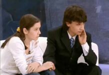 Valentina je u 11. godini rodila prvo dete sa Habibom ne sluteći kakav pakao je čeka: “Polio bi me kiselinom da sam izašla iz kuće” Valentina je u 11. godini rodila prvo dete sa Habibom ne sluteći kakav pakao je čeka: "Polio bi me kiselinom da sam izašla iz kuće"