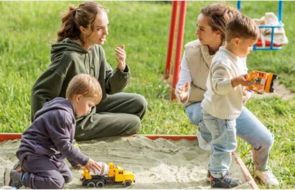 Vera iz Priboja ostavila je decu staroj majci i otputovala sa dečkom: Preklinjali je da se vrati, a onda se pojavio čovek koji ih je odveo sa sobom Vera iz Priboja ostavila je decu staroj majci i otputovala sa dečkom: Preklinjali je da se vrati, a onda se pojavio čovek koji ih je odveo sa sobom