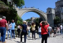 Za četiri mjeseca 2026. BiH posjetilo skoro pola miliona turista, više od milion noćenja Za četiri mjeseca 2026. BiH posjetilo skoro pola miliona turista, više od milion noćenja