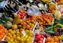 Život od penzije i minimalca: Na pijaci se danas kupuje upola manje Život od penzije i minimalca: Na pijaci se danas kupuje upola manje
