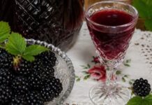 Domaći liker od kupina bez greške – pun ukus ljeta u svakoj čašici! Domaći liker od kupina bez greške – pun ukus ljeta u svakoj čašici!