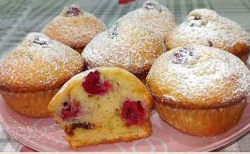 RECEPT ZA 5 MINUTA: Mafini sa višnjama bez miksera, mera na šolje!!! RECEPT ZA 5 MINUTA: Mafini sa višnjama bez miksera, mera na šolje!!!