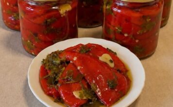Starinski recept za marinirane crvene paprike – sočne, mirisne i pune ukusa! Starinski recept za marinirane crvene paprike – sočne, mirisne i pune ukusa!