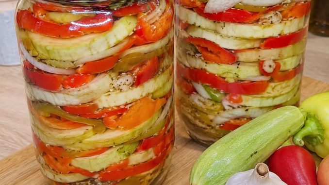Tikvice i paprike u tegli – toliko su ukusne da svake godine pravim duplu turu! Tikvice i paprike u tegli – toliko su ukusne da svake godine pravim duplu turu!