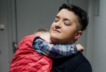 “Visokoobrazovana žena sa mužem i detetom” Evo ko je surogat majka sina Marije Šerifović “Visokoobrazovana žena sa mužem i detetom” Evo ko je surogat majka sina Marije Šerifović