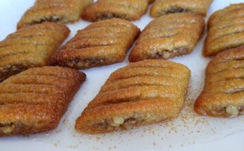 Za one koji nemaju vremena da razvlače baklavu – obavezno probajte! Za one koji nemaju vremena da razvlače baklavu – obavezno probajte!