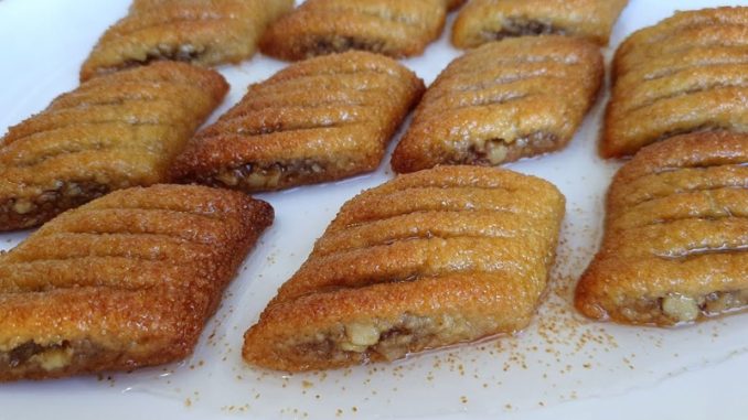 Za one koji nemaju vremena da razvlače baklavu – obavezno probajte! Za one koji nemaju vremena da razvlače baklavu – obavezno probajte!