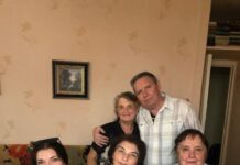 Čovjek s četiri porodice: Istina koja je sve šokirala Čovjek s četiri porodice: Istina koja je sve šokirala