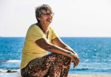 Da Li je prikladno da se ovako slika u 69. Godini? Milica fotkom u kupaćem izazvala cunami: “Ženo, pokrij se” Da Li je prikladno da se ovako slika u 69. Godini? Milica fotkom u kupaćem izazvala cunami: “Ženo, pokrij se”