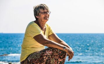 Da Li je prikladno da se ovako slika u 69. Godini? Milica fotkom u kupaćem izazvala cunami: “Ženo, pokrij se” Da Li je prikladno da se ovako slika u 69. Godini? Milica fotkom u kupaćem izazvala cunami: “Ženo, pokrij se”